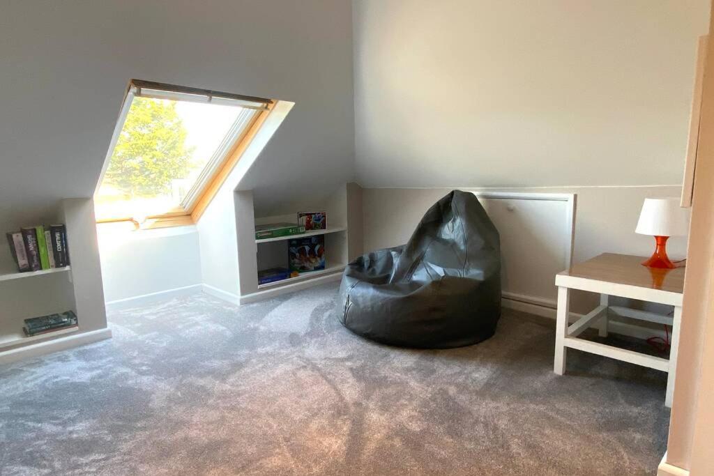 Spacious 2 Bed Apt Sleeps 4 Near Bournemouth Beach Eksteriør bilde